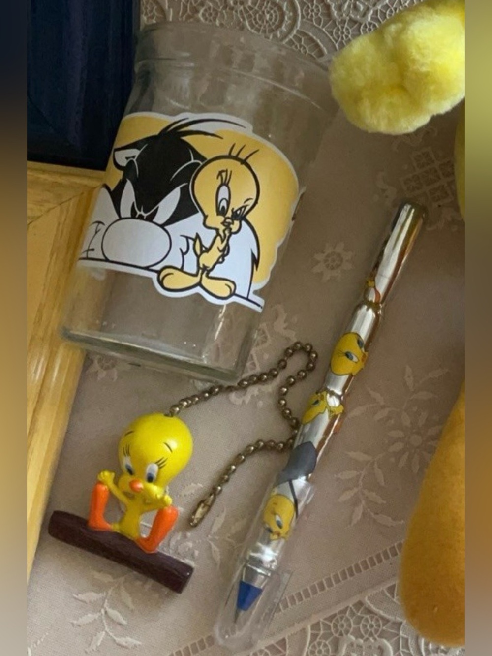 Tweety Bird - Vtg Welch’s Glass + Fan/light Pull + Pen — 3 pc Lot